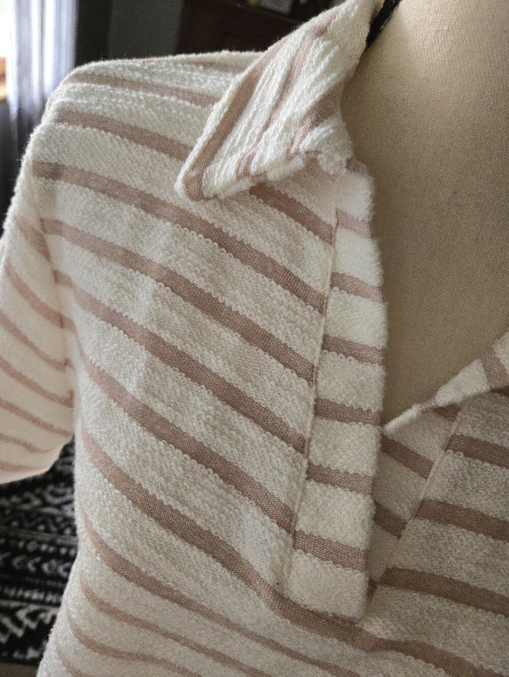Small Polo - Picture 2 of 3